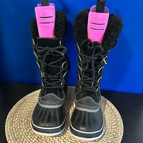 Women’s Sorel Joan Of Arctic Shearling Black Waterproof Boot Size 8 - Picture 1 of 8